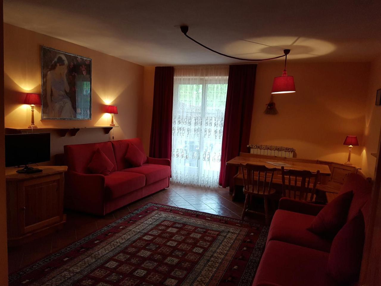 الشقق الفندقية فيلاباسافي  Residenze Sonnenschein Casa Rossa المظهر الخارجي الصورة